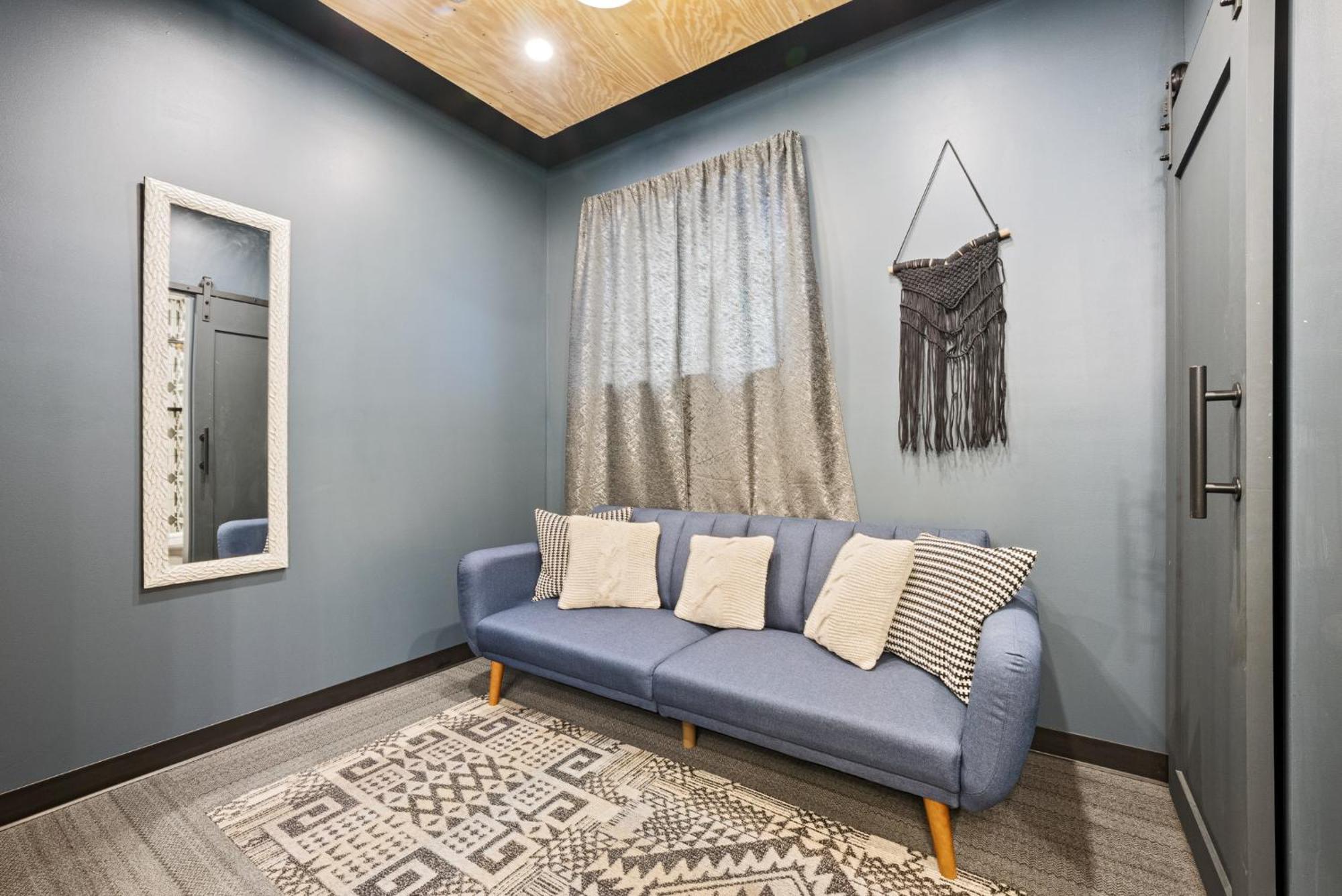 Indigo Pass Boutique Hotel Middletown Room photo